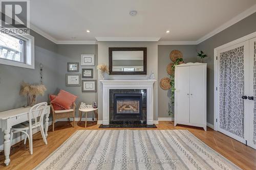 691 Algoma Avenue, London, ON - Indoor Photo Showing Living Room With Fireplace