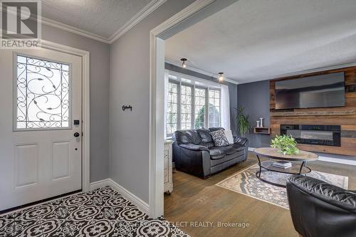 691 Algoma Avenue, London, ON - Indoor Photo Showing Living Room With Fireplace