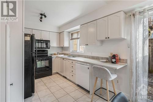 191 Beatrice Drive, Ottawa, ON - Indoor Photo Showing Kitchen With Double Sink