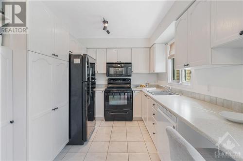 191 Beatrice Drive, Ottawa, ON - Indoor Photo Showing Kitchen With Double Sink