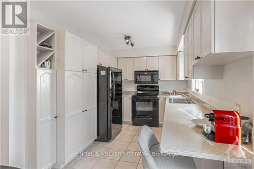 191 Beatrice Drive, Ottawa, ON - Indoor Photo Showing Kitchen With Double Sink