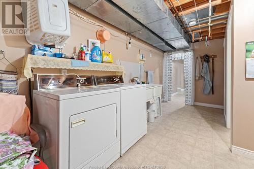 12561 Northfield Way, Tecumseh, ON - Indoor Photo Showing Laundry Room