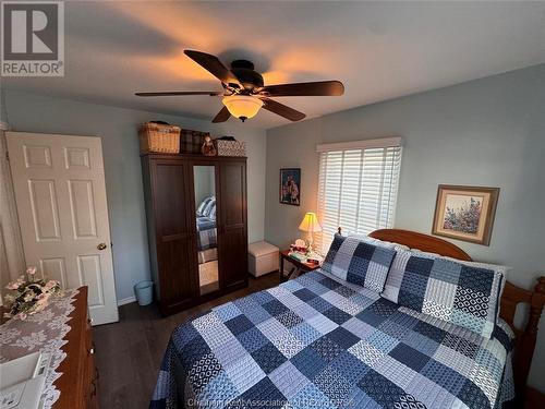 2244 Forest Avenue, Windsor, ON - Indoor Photo Showing Bedroom