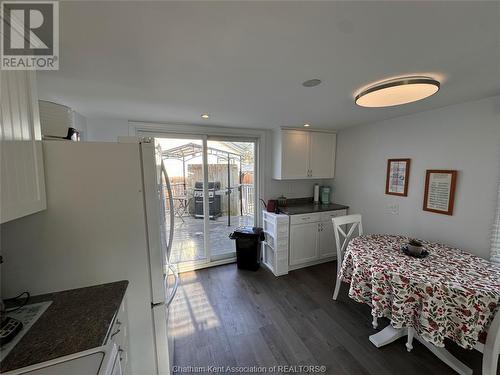 2244 Forest Avenue, Windsor, ON - Indoor Photo Showing Bedroom