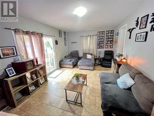 2036 Olive, Windsor, ON - Indoor Photo Showing Living Room