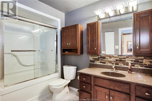 1234 Kenwick Way, Lasalle, ON - Indoor Photo Showing Bathroom