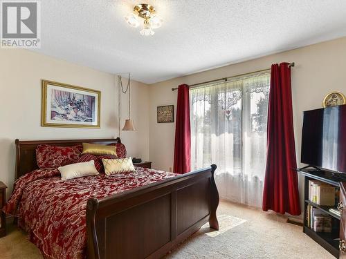 24 Bernard Crescent, Augusta (809 - Augusta Twp), ON - Indoor Photo Showing Bedroom