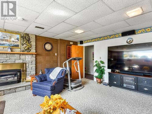 24 Bernard Crescent, Augusta (809 - Augusta Twp), ON - Indoor Photo Showing Other Room With Fireplace