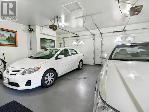 24 Bernard Crescent, Augusta (809 - Augusta Twp), ON - Indoor Photo Showing Garage