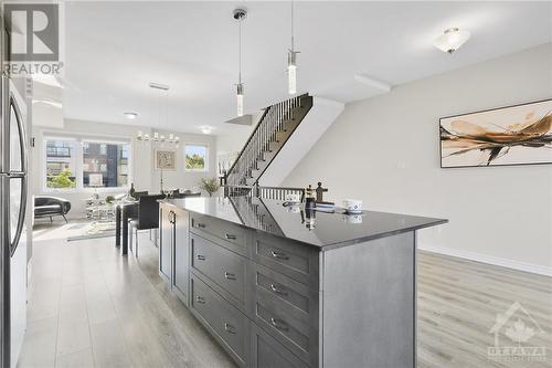 797 Mikinak Road, Ottawa, ON - Indoor Photo Showing Kitchen With Upgraded Kitchen