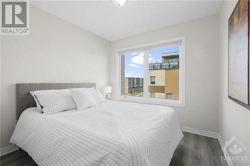 797 Mikinak Road, Ottawa, ON - Indoor Photo Showing Bedroom