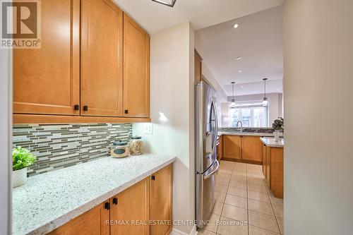 2888 Bur Oak Avenue, Markham, ON - Indoor Photo Showing Kitchen