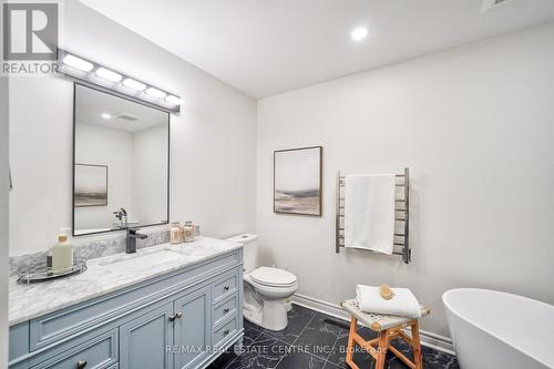 2888 Bur Oak Avenue, Markham, ON - Indoor Photo Showing Bathroom