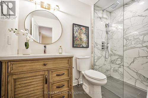 2888 Bur Oak Avenue, Markham, ON - Indoor Photo Showing Bathroom