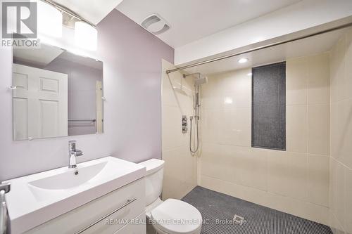 2888 Bur Oak Avenue, Markham, ON - Indoor Photo Showing Bathroom