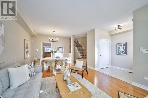 2888 Bur Oak Avenue, Markham, ON - Indoor Photo Showing Living Room