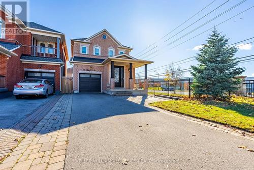 98 Daiseyfield Crescent, Vaughan, ON - Outdoor With Facade