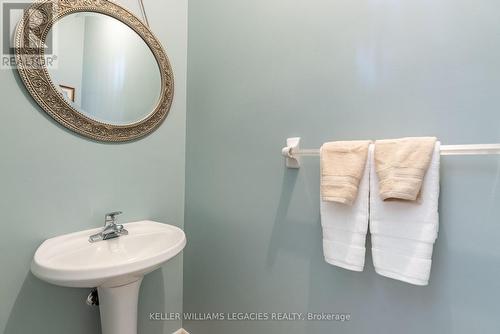 98 Daiseyfield Crescent, Vaughan, ON - Indoor Photo Showing Bathroom