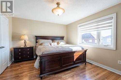 98 Daiseyfield Crescent, Vaughan, ON - Indoor Photo Showing Bedroom