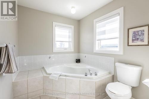 98 Daiseyfield Crescent, Vaughan, ON - Indoor Photo Showing Bathroom