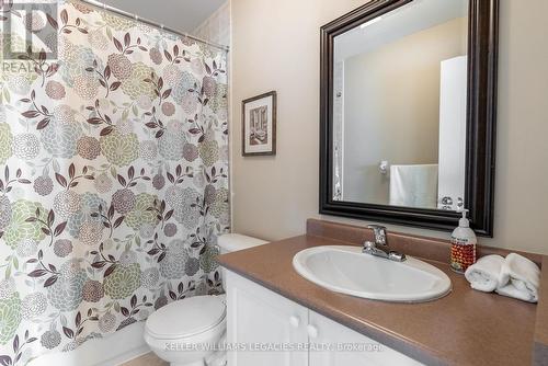 98 Daiseyfield Crescent, Vaughan, ON - Indoor Photo Showing Bathroom