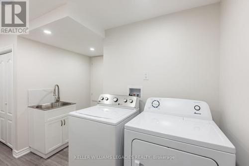 98 Daiseyfield Crescent, Vaughan, ON - Indoor Photo Showing Laundry Room