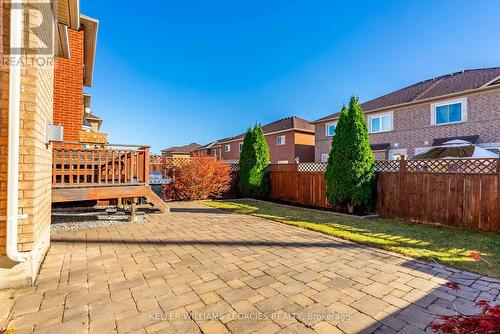 98 Daiseyfield Crescent, Vaughan, ON - Outdoor