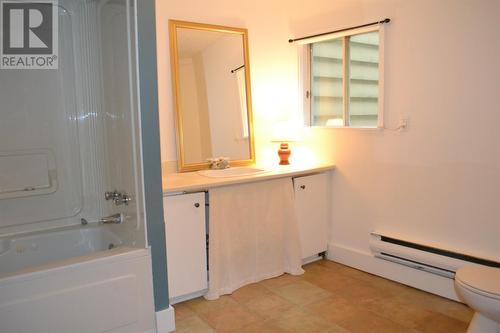 90 Queens Road, St. John'S, NL - Indoor Photo Showing Bathroom