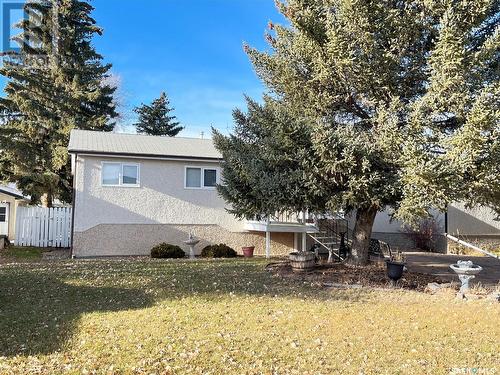 109 Griffin Street, Maple Creek, SK - Outdoor