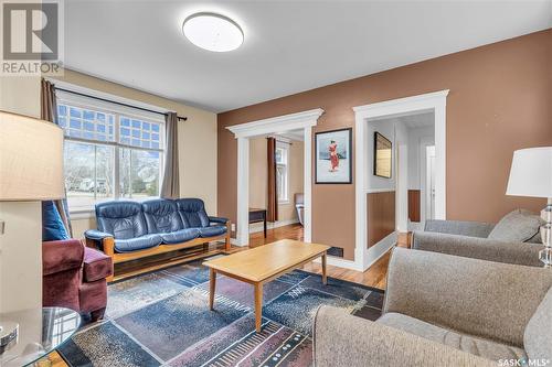 2 1St Street E, Langham, SK - Indoor Photo Showing Living Room