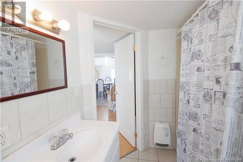 99 Deschenes Road, Sainte-Anne-De-Madawaska, NB - Indoor Photo Showing Bathroom