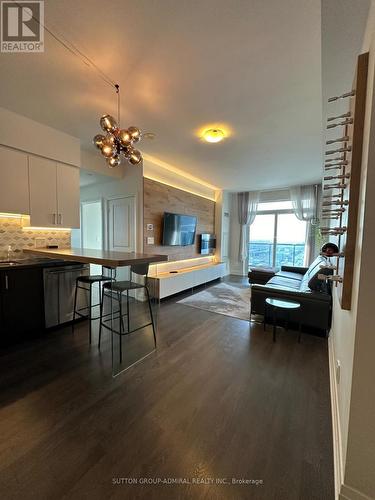 2311 - 3600 Highway 7 Avenue W, Vaughan, ON - Indoor Photo Showing Kitchen