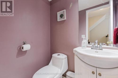 81 - 50 Strathaven Drive, Mississauga, ON - Indoor Photo Showing Bathroom