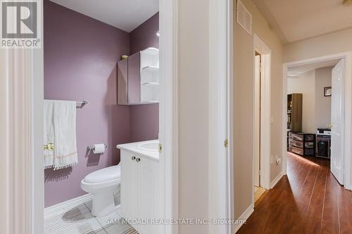 81 - 50 Strathaven Drive, Mississauga, ON - Indoor Photo Showing Bathroom