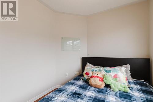 81 - 50 Strathaven Drive, Mississauga, ON - Indoor Photo Showing Bedroom