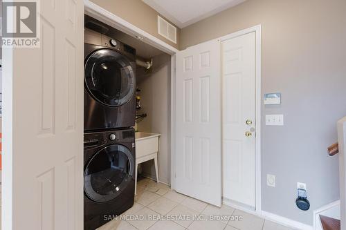 81 - 50 Strathaven Drive, Mississauga, ON - Indoor Photo Showing Laundry Room