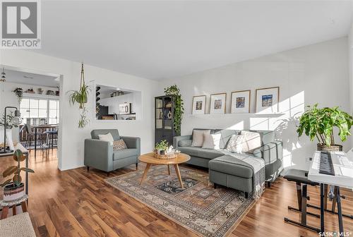 111 663 Beckett Crescent, Saskatoon, SK - Indoor Photo Showing Living Room