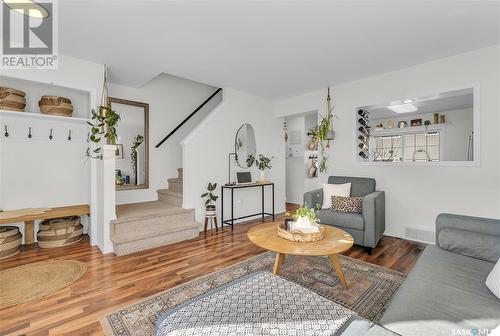 111 663 Beckett Crescent, Saskatoon, SK - Indoor Photo Showing Living Room