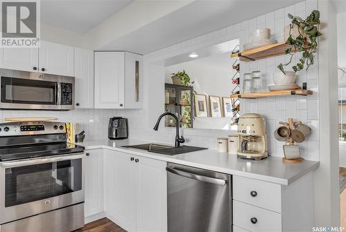 111 663 Beckett Crescent, Saskatoon, SK - Indoor Photo Showing Kitchen