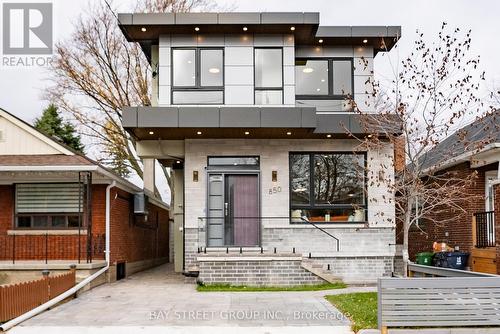 850 Cosburn Avenue, Toronto, ON - Outdoor