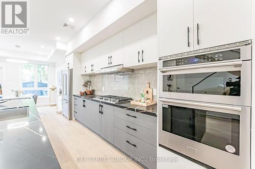 850 Cosburn Avenue, Toronto, ON - Indoor Photo Showing Kitchen With Upgraded Kitchen