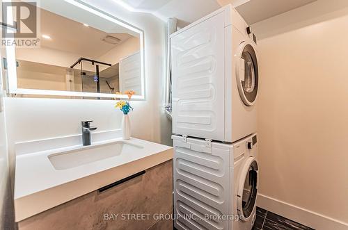 850 Cosburn Avenue, Toronto, ON - Indoor Photo Showing Laundry Room