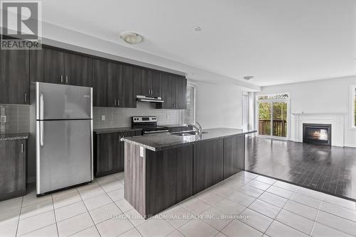 2126 Dale Road, Innisfil, ON - Indoor Photo Showing Kitchen With Double Sink