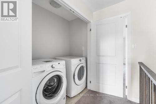 2126 Dale Road, Innisfil, ON - Indoor Photo Showing Laundry Room