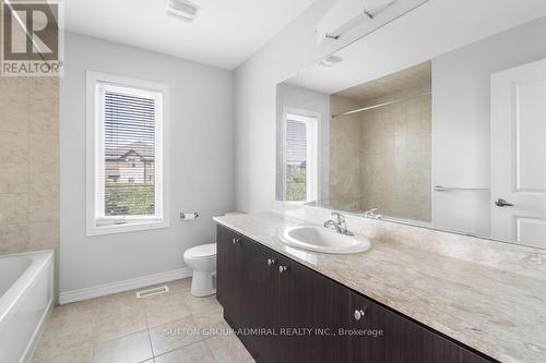 2126 Dale Road, Innisfil, ON - Indoor Photo Showing Bathroom