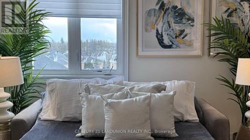 23 Finesse Court, Richmond Hill, ON - Indoor Photo Showing Bedroom