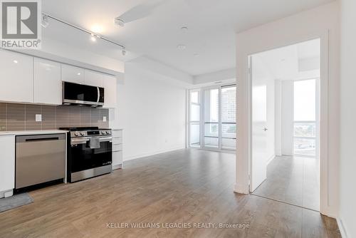 804 - 255 Malta Avenue, Brampton, ON - Indoor Photo Showing Kitchen