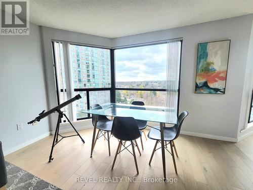 1005 - 2155 Burnhamthorpe Road W, Mississauga, ON - Indoor