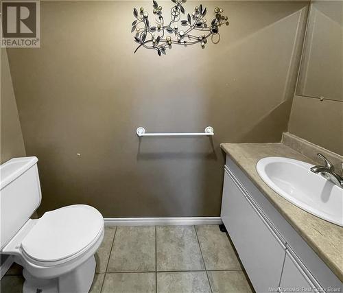 15 Tiffany Avenue, Bouctouche, NB - Indoor Photo Showing Bathroom