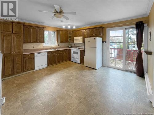 15 Tiffany Avenue, Bouctouche, NB - Indoor Photo Showing Kitchen